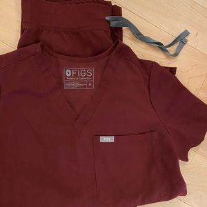 XS burgundy figs scrubs